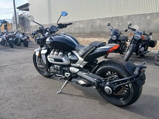 2021 Triumph Rocket 3, чёрный, 2127000 рублей, вид 5