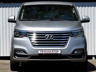 2019 Hyundai Grand Starex I Рестайлинг 2, серый, 3997000 рублей, вид 2