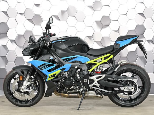 2025 BMW S 1000 R, чёрный, 2049000 рублей - вид 3