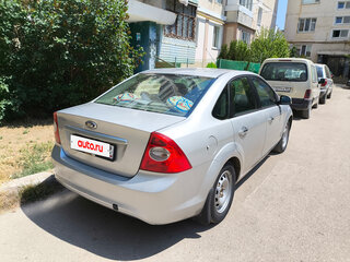 2011 Ford Focus II Рестайлинг, серебристый, 600000 рублей, вид 4