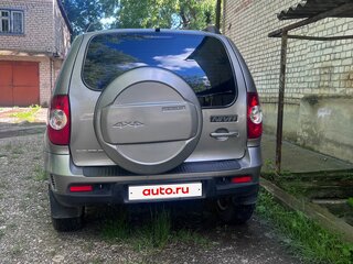 2013 Chevrolet Niva I Рестайлинг, серый, 650000 рублей, вид 2