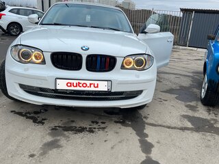 2010 BMW 1 серии 116i I (E81/E82/E87/E88) Рестайлинг, белый, 735000 рублей, вид 3