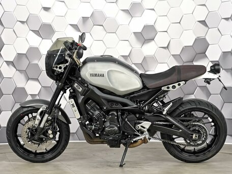 2019 Yamaha XSR900, серебристый, 777000 рублей, вид 4
