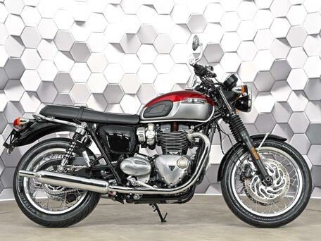 2023 Triumph Bonneville T120, красный, 1477000 рублей, вид 3