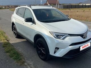 2018 Toyota RAV4 IV (XA40) Рестайлинг, белый, 2600000 рублей, вид 3