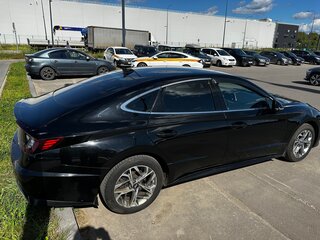 2020 Hyundai Sonata VIII (DN8), чёрный, 2000000 рублей, вид 4