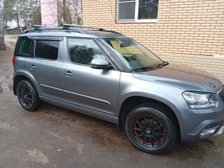 2017 Skoda Yeti I Рестайлинг, серый, 1400000 рублей, вид 2