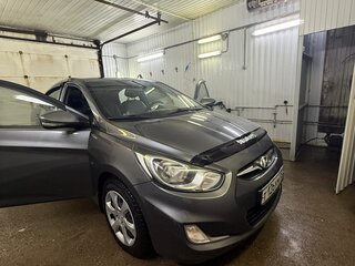 2011 Hyundai Solaris I, чёрный, 950000 рублей, вид 5