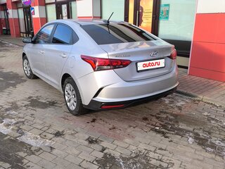 2021 Hyundai Solaris II Рестайлинг, серый, 1450000 рублей, вид 3