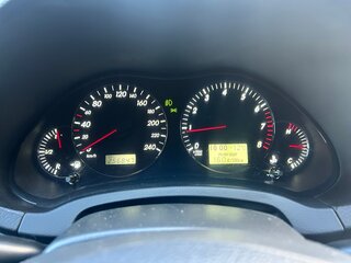 2007 Toyota Avensis II Рестайлинг, серебристый, 850000 рублей, вид 5