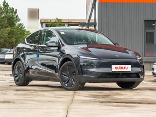 2025 Tesla Model Y Long Range I Рестайлинг, серый, 7639800 рублей, вид 3
