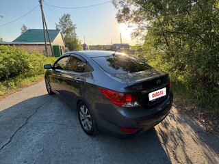 2014 Hyundai Solaris I, чёрный, 900000 рублей, вид 5