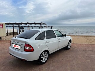 2014 Lada (ВАЗ) Priora I Рестайлинг, белый, 500000 рублей, вид 4