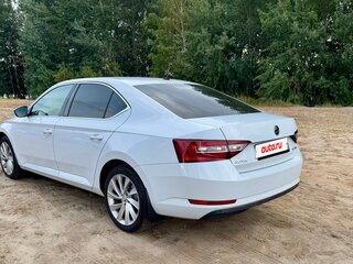 2019 Skoda Superb III, белый, 2050000 рублей, вид 5