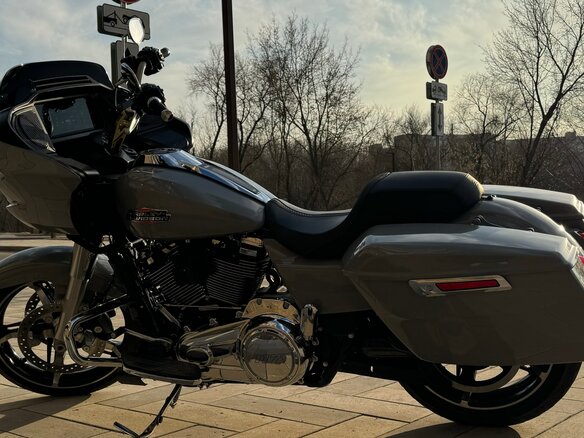 2024 Harley-Davidson Road Glide, серый, 3150000 рублей - вид 7