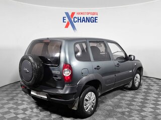 2011 Chevrolet Niva I Рестайлинг, серый, 299000 рублей, вид 5