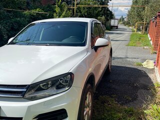 2014 Volkswagen Touareg II, белый, 2350000 рублей, вид 1