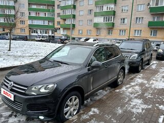 2012 Volkswagen Touareg II, чёрный, 2300000 рублей, вид 3