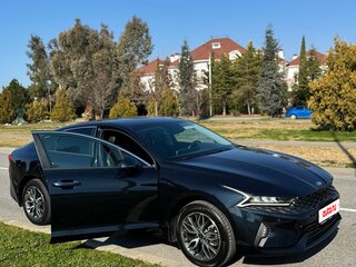2021 Kia K5 III, синий, 2550000 рублей, вид 4