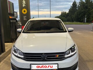 2017 Volkswagen Polo V Рестайлинг, белый, 800000 рублей, вид 2