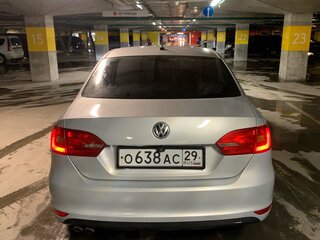2012 Volkswagen Jetta VI, серебристый, 830000 рублей, вид 5