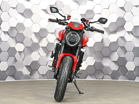 2021 Ducati Monster 937, красный, 819000 рублей - вид 4