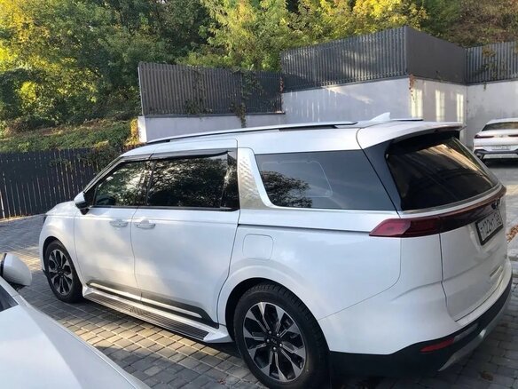 2021 Kia Carnival IV, белый, 4250000 рублей - вид 1