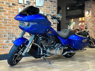 2024 Harley-Davidson Road Glide, синий, 3900000 рублей, вид 5