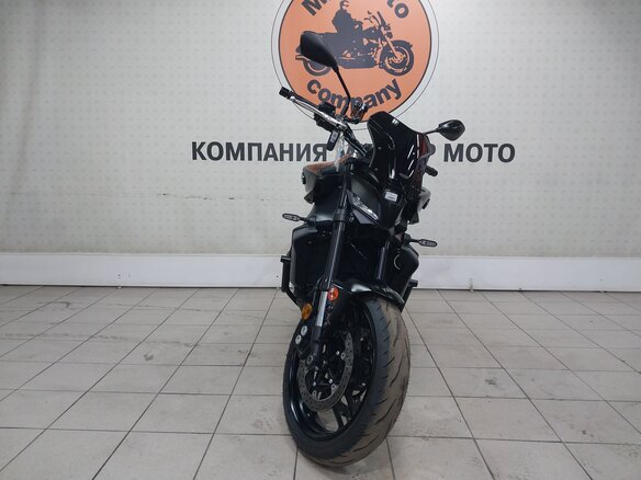 2025 Yamaha MT-09 (FZ-09), чёрный, 1399000 рублей - вид 2