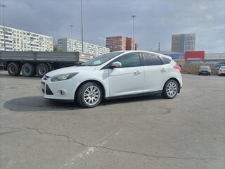 2013 Ford Focus III, белый, 699000 рублей, вид 5