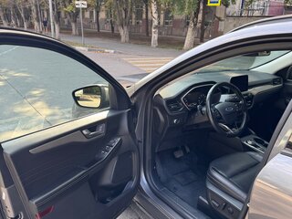 2021 Ford Escape IV, серый, 1750000 рублей, вид 3