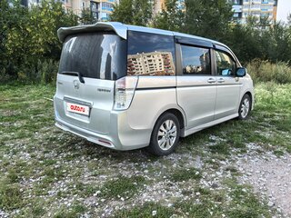 2010 Honda Stepwgn Spada IV, серебристый, 1355000 рублей, вид 3