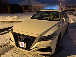 2019 Toyota Crown XV (S220), белый, 4100000 рублей, вид 5