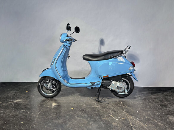 2025 Vespa VXL 125, голубой, 420000 рублей - вид 2