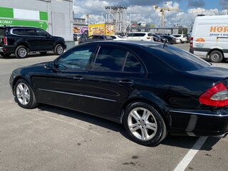 2007 Mercedes-Benz E-Класс 320 III (W211, S211) Рестайлинг, чёрный, 1299000 рублей, вид 4