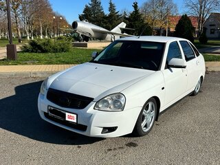 2014 Lada (ВАЗ) Priora I Рестайлинг, белый, 630000 рублей, вид 1