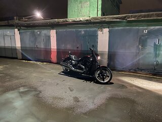 2008 Harley-Davidson V-Rod, красный, 1250000 рублей, вид 1