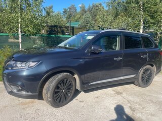 2020 Mitsubishi Outlander III Рестайлинг 3, синий, 3250000 рублей, вид 4