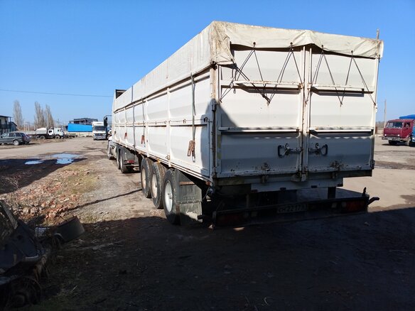 2002 Mack Vision (CX), белый, 1200000 рублей - вид 1