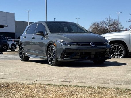 Volkswagen Golf R VIII Рестайлинг