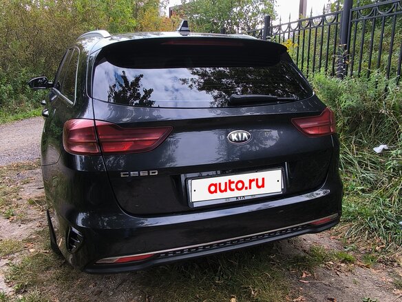 2019 Kia Ceed III, чёрный, 1450000 рублей - вид 2