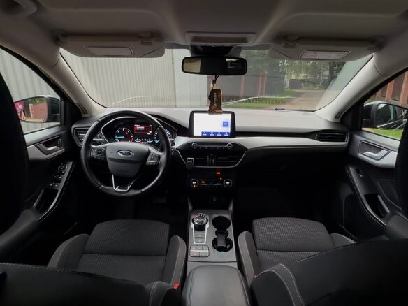 2019 Ford Focus IV, чёрный, 1499999 рублей - вид 9