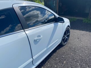 2009 Opel Astra GTC H Рестайлинг, белый, 600000 рублей, вид 4
