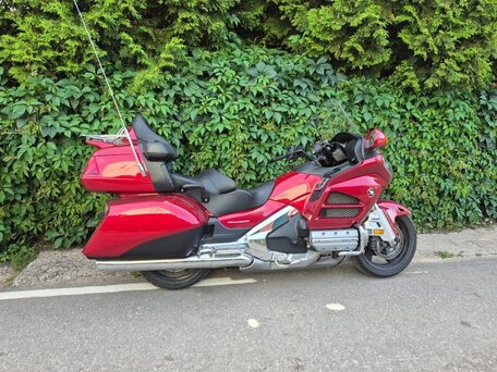 2012 Honda GL 1800 Gold Wing, красный, 1300000 рублей, вид 5