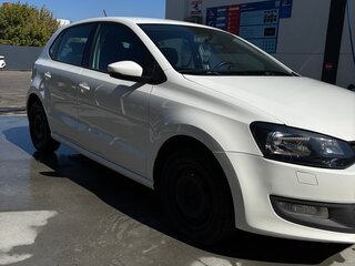 2010 Volkswagen Polo V, белый, 650000 рублей, вид 3