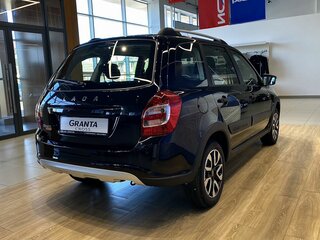 2026 Lada (ВАЗ) Granta Cross I Рестайлинг, чёрный, 1235000 рублей, вид 4