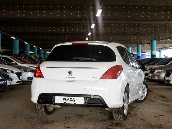 2011 Peugeot 308 I Рестайлинг, белый, 460000 рублей - вид 2