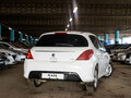 2011 Peugeot 308 I Рестайлинг, белый, 460000 рублей - вид 2