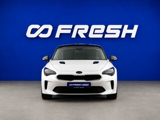 2021 Kia Stinger I Рестайлинг, белый, 2650055 рублей, вид 3