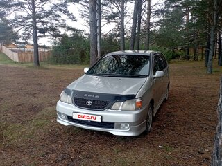 2002 Toyota Gaia, серебристый, 470000 рублей, вид 2